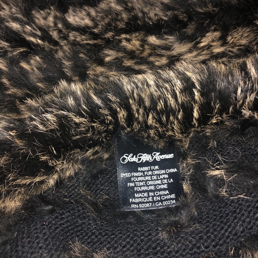 Rabbit Fur Infinity loop scarf - Picture 4 of 4